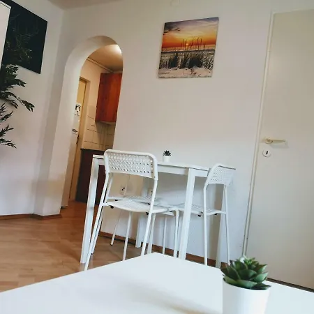 Sankt-Nikolaus Old Town City Apartment Innsbruck Exterior photo